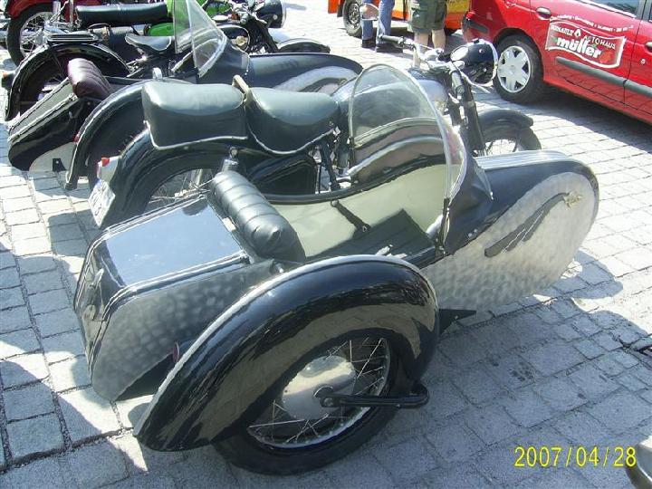 sa400098 111.jpg